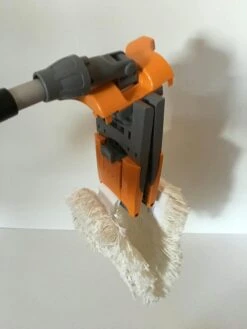 CleanSV® Verchromter Putzwagen Mit Profi Mopresse, 2 Gitterkörben, 1 Ablage Und 2 Plastikeimer -Küchenwelt Verkauf 1ce28383 e1ab 49ed 8452 55bc4bf4e7d0