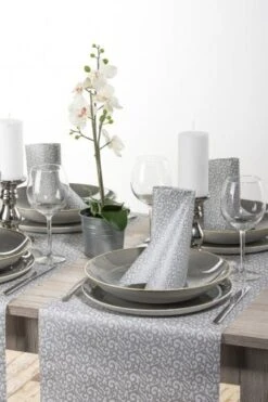 Sovie HORECA Serviette Rico In Grau-silber Aus Linclass® Airlaid 40 X 40 Cm, 50 Stück - Ornamente Schnörkel -Küchenwelt Verkauf 304d4aa9 7473 40e8 bf9c f59c117a8a66